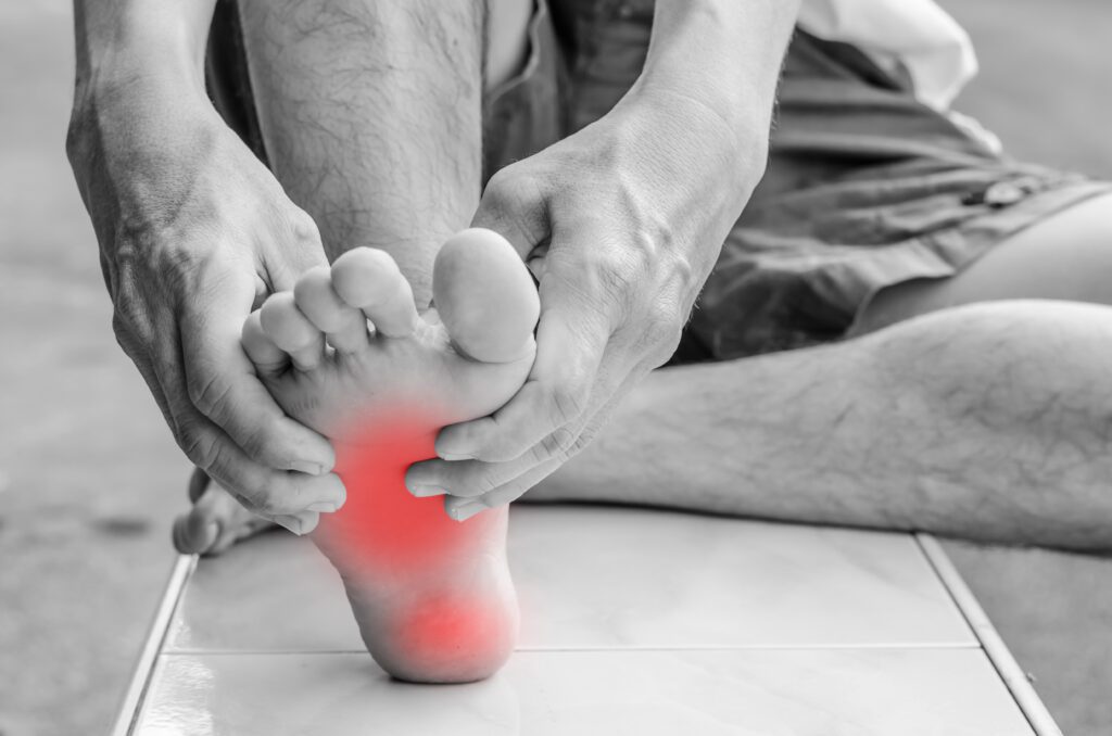 What is the Pain Motion Principle for Flat Feet
