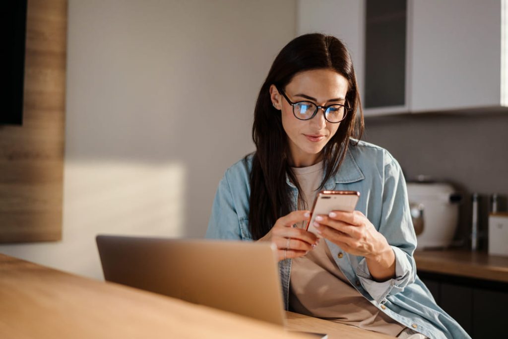 Women reading about Veteran benefits