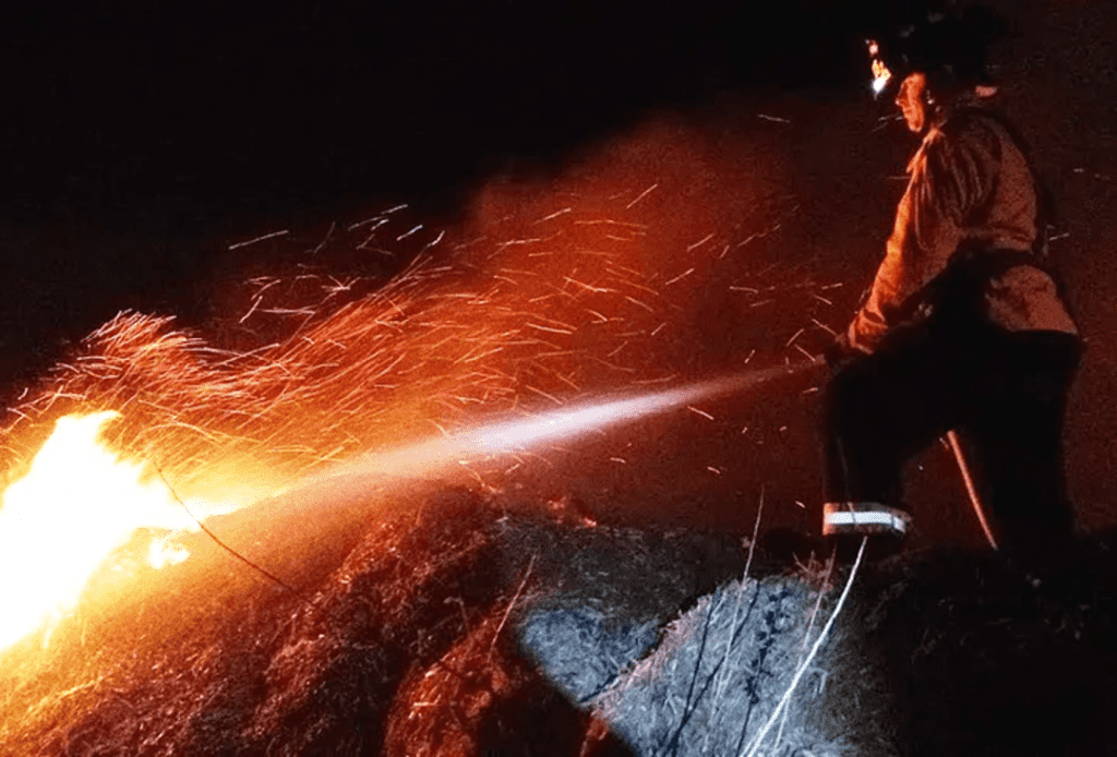 Veteran Fire Fighter Battles a Blaze